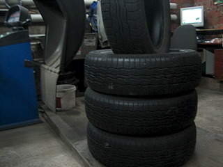 1920 X 1440 574.5 Kb 1920 X 1440 606.7 Kb 2256517 Brigestone Dueler HT 687 ����