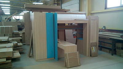 1920 X 1080 486.3 Kb   , , . .