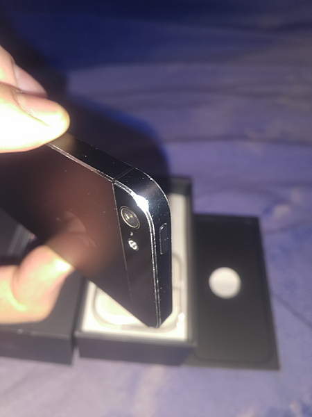 1920 X 2560 119.0 Kb  iphone 516 black ()