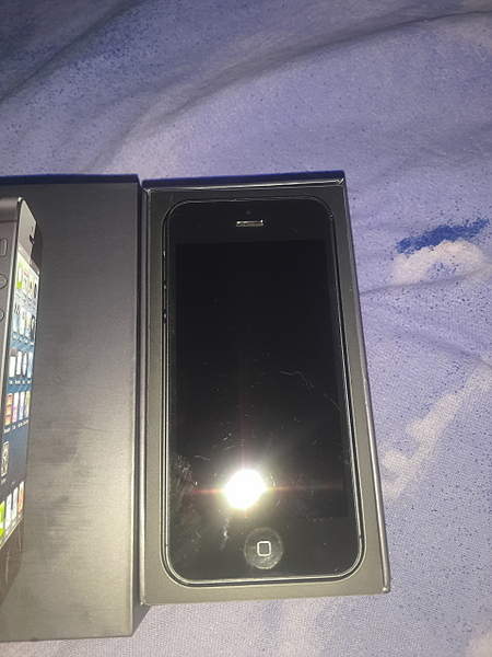 1920 X 2560 404.8 Kb 1920 X 2560 160.9 Kb 1920 X 2560 119.0 Kb  iphone 516 black ()