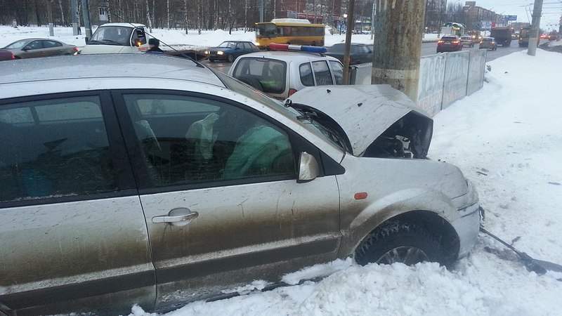 1280 X 720 164.6 Kb 12.02.2015 �� ���������� - �����������, 4-�� vs ����