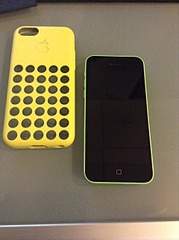 1920 X 2570 362.4 Kb 1920 X 2570 942.3 Kb Продам iphone 5C 16Гб, бу, зеленого цвета желтый фирменный чехол.