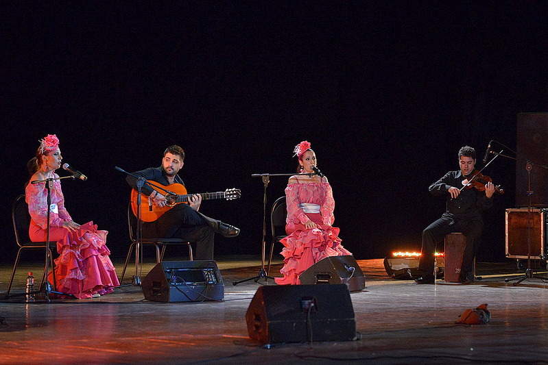 1100 X 734 306.1 Kb 1100 X 734 273.4 Kb 1099 X 734 267.4 Kb 1100 X 734 253.4 Kb 6  2014, LUMEN,  rystall hall.