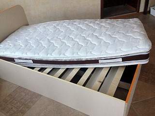 1920 X 1440 687.2 Kb     .