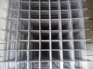 1920 X 1440 779.5 Kb     ()