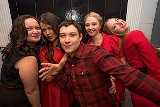 1280 X 853 178.9 Kb 1280 X 792 213.3 Kb      