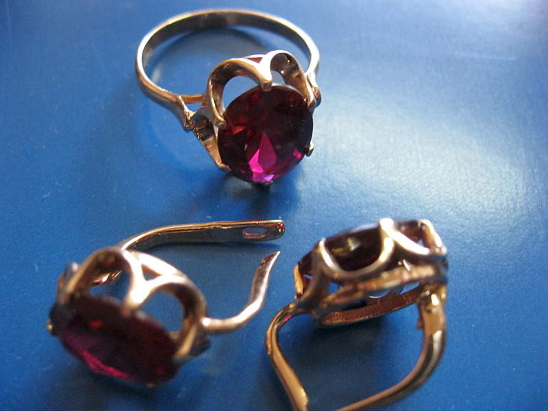 1600 X 1200 413.2 Kb 1600 X 1200 362.3 Kb   1700 