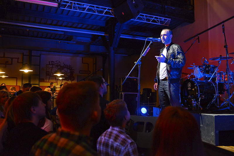 1100 X 734 283.9 Kb 05.04 -   @  [' ']