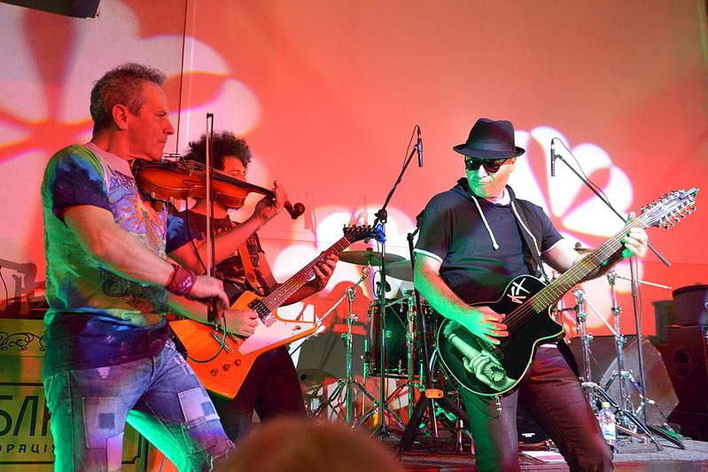 1100 X 734 349.1 Kb 1099 X 734 442.9 Kb 05.04 -   @  [' ']