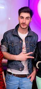 471 X 1023 118.5 Kb Узнаёте этих людей?