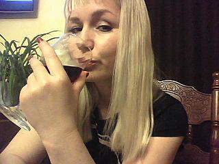 640 X 480  38.4 Kb ты себе нравишься!?..фотознакомство с форумчанами)..ну и фотоотчеты дня самых смелых)