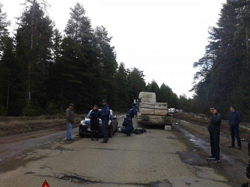 800 x 600 26.04.2015   8   - ,  vs  vs .  