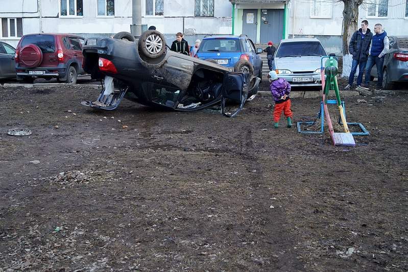 1280 X 852 354.4 Kb 1280 X 852 262.5 Kb 28.04.2015 ��� �� ��. ����������, �� ����� ���� N46, ����������