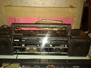 1600 X 1200 569.4 Kb    306  500 