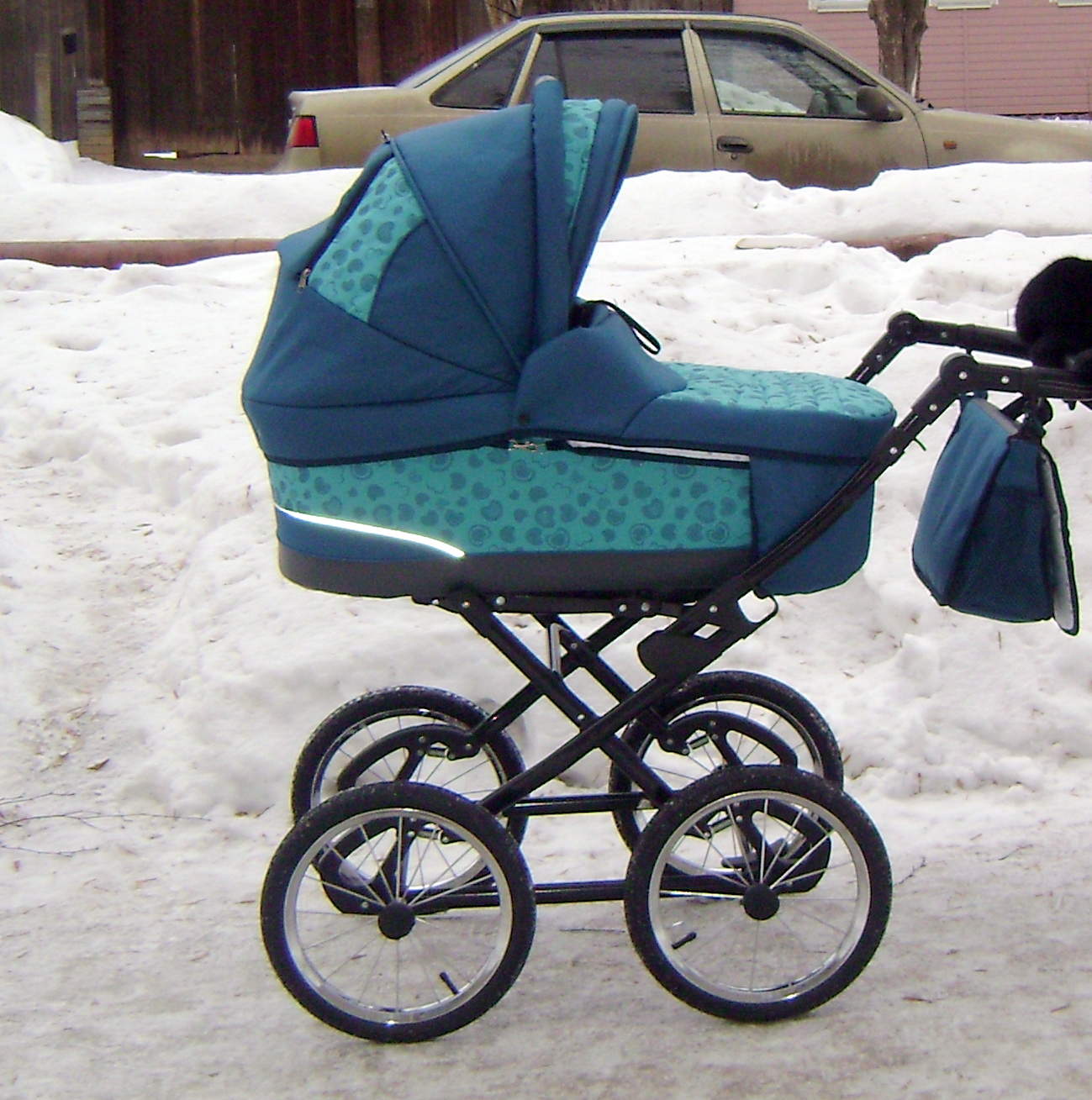Продажа колясок б у. Детские коляски б/у. Детская коляска бу. Коляски б/у для новорожденных. Продаются коляски Лукашевича.