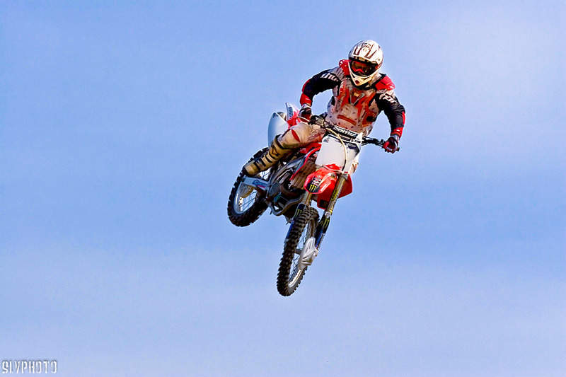 1920 X 1280 130.3 Kb  SLV. ,  .   . .