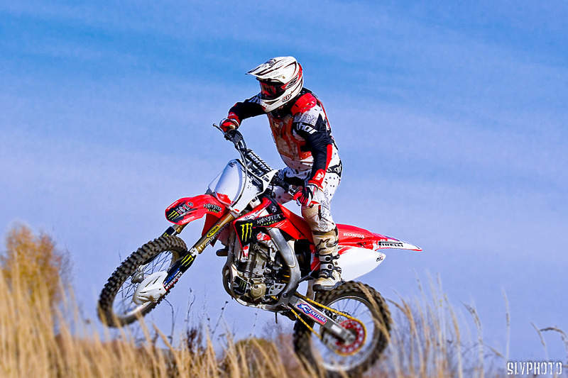 1920 X 1280 225.8 Kb 1920 X 1280 130.3 Kb  SLV. ,  .   . .