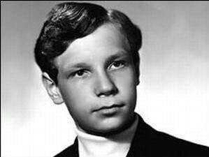 299 x 225 Узнаёте этих людей?