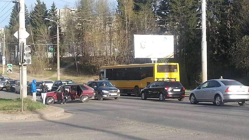 1920 X 1080 217.3 Kb 07.05.2015 ��� �� ���������� - ��. ��������������, 9-�� vs �������.