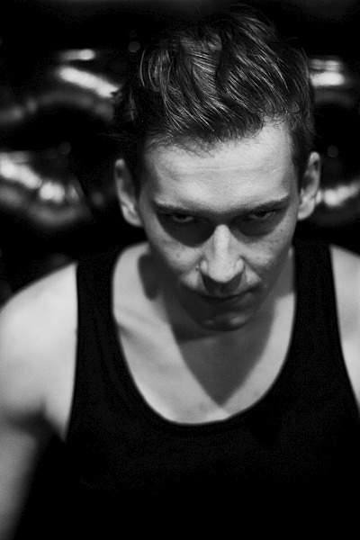 800 X 1200 373.5 Kb 800 X 1200 455.6 Kb     !   ,  !