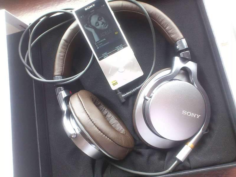 1920 X 1440 186.0 Kb ! hi res  sony a15  !