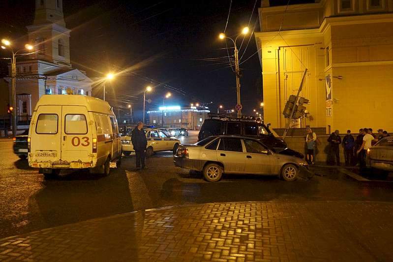 1920 X 1278 187.2 Kb 23.05.2015    .   ,   