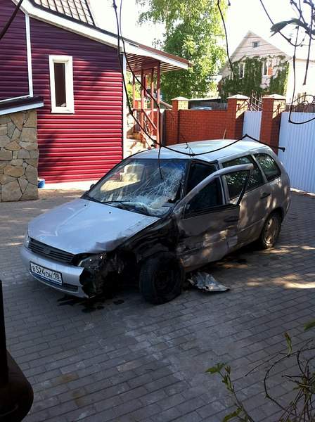 1530 X 2048 686.3 Kb 26.05.2015   1  --,  ( ) vs 