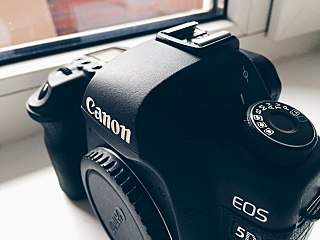 1280 X 960 159.1 Kb  Canon 5d mark 2 (body)