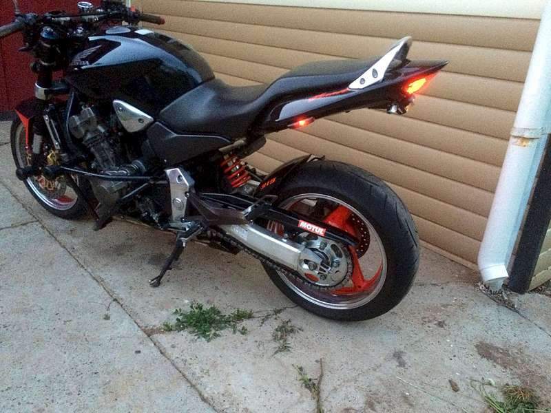 1920 X 1440 261.5 Kb Honda Hornet Street fighter