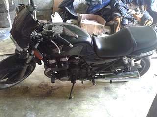 1920 X 1440 189.6 Kb 1920 X 1440 240.0 Kb  Honda CB 750 2004 .