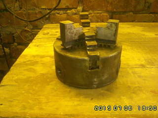 2048 X 1536 574.7 Kb     .