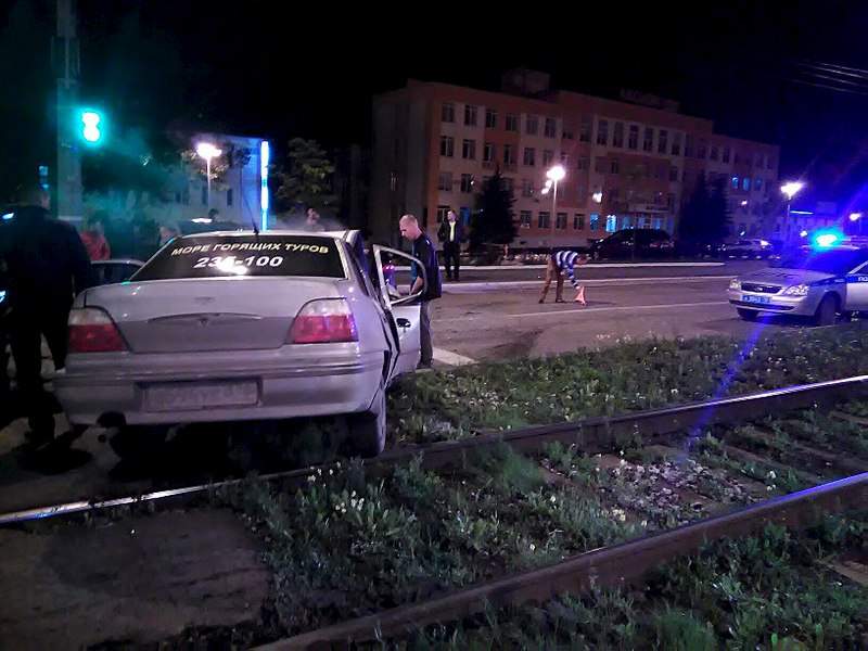 1632 X 1224 372.7 Kb 17.07.2015  23:50   .    . nexia vs. kia rio vs 