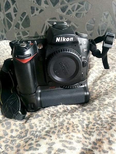 1944 X 2592 422.7 Kb  Nikon d90 .Nikkor 50mm F1.8. Nikkor 55-200mm F4-5.6 