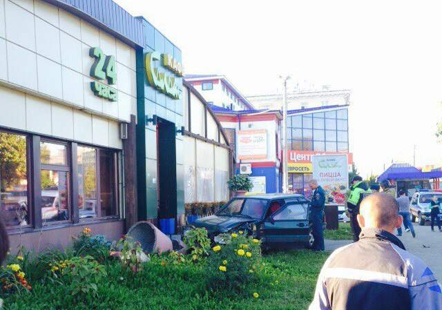 640 x 449 23.08.2015   ,    2      