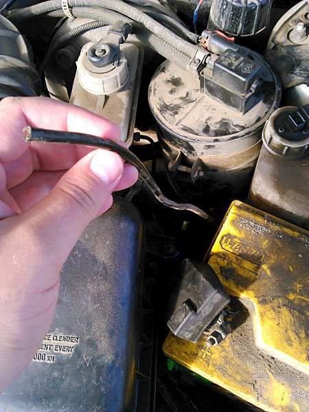 972 X 1296 307.1 Kb подскажите! торчит провод на ваз 2115