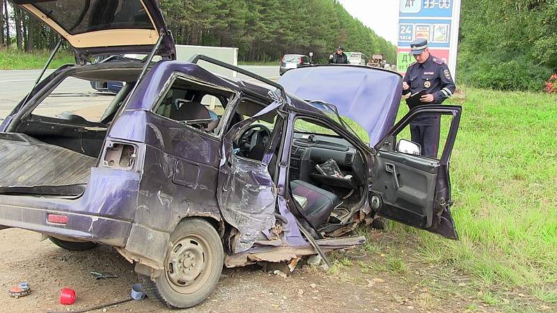 1920 X 1080 834.3 Kb 1920 X 1080 373.7 Kb 03.09.2015     - ,  2111 vs 