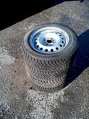 1920 X 2560 784.2 Kb  Continental ContiIceContact 175-65, r14.