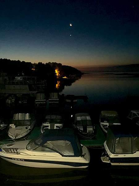 1920 X 2560 293.7 Kb      