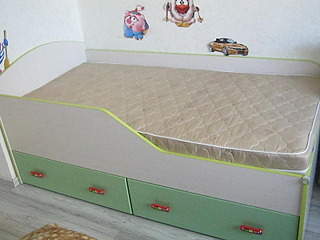 1600 X 1200 162.8 Kb , -!