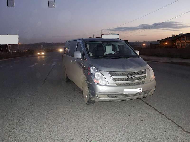 1920 X 1440 219.5 Kb 1920 X 1440 157.9 Kb 1920 X 1440 155.8 Kb 21.10.2015 ВИДЕО ДТП на Славянском шоссе около Биатлона. Сбили двух девушек.