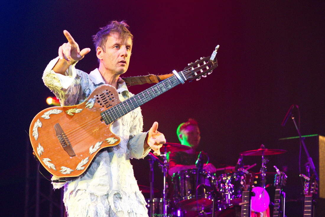 музыка дидюли. музыкант гитарист дидюля. концерт гитариста дидюля. гитарист дидюля. музыка дидюли.