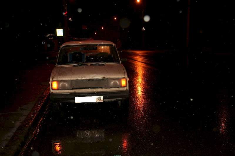 1920 X 1280 128.7 Kb 29.10.2015 17.50 перекресток 40ЛП-Камбарская около ост. ул. Ракетная сбили девочку.