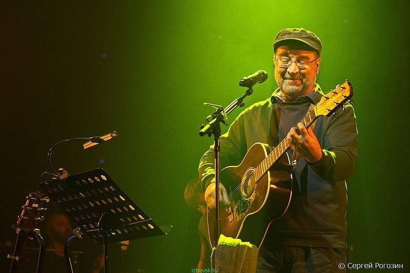 1100 X 734 210.9 Kb 1100 X 734 169.0 Kb 1100 X 734 243.3 Kb 734 X 1100 211.7 Kb  -  -   7   ''