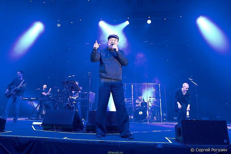 1100 X 734 169.4 Kb  -  -   7   ''