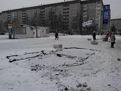 1920 X 1439 237.5 Kb 1920 X 1440 208.8 Kb В городе исчезло много крытых остановок со скамейками.