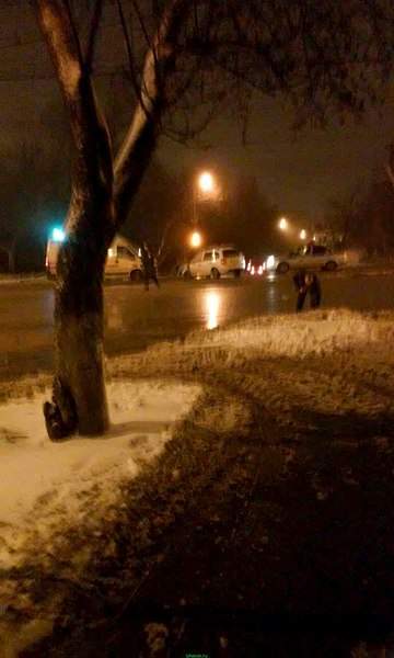 1296 X 2160 383.2 Kb 600 x 337 600 x 337 23.11.2015 ночное ДТП на Удмуртская и Лихвинцева, пьяный на калине влетел в светофор.