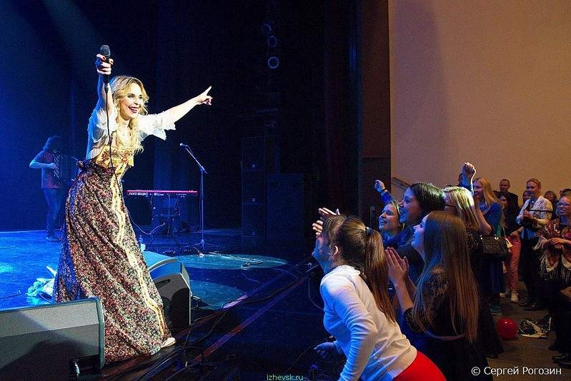 1100 X 735 276.5 Kb    ?  