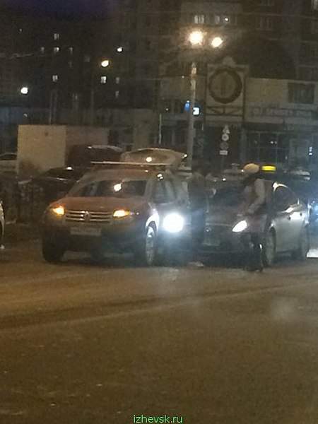 453 X 604 35.6 Kb 453 X 604 44.7 Kb 24.11.2015 видео ДТП на выезде с кольца Пушкинской и Либкнехта