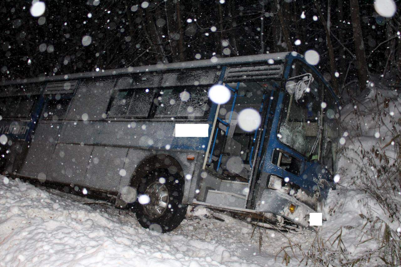 Ижевск якшур бодья автобус. Якшур-бодьинский тракт. Рейсы якшур-бодья-ижевск. Автобус в якшур бодья. Якшур бодья.