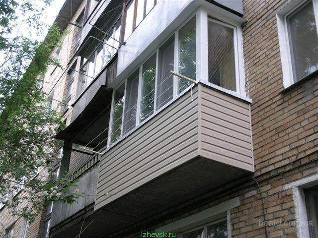 Недорогое остекление балкона в хрущевке цена 25000.